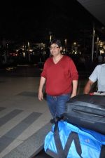 Vashu Bhagnani returns from Paris in Mumbai Airport on 11th June 2013 (11).JPG